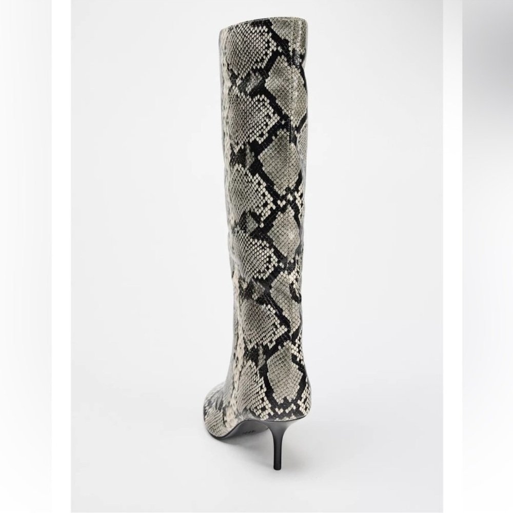 Zara Snake Skin Printed Pull On Boots 9 NWT - Picture 3 of 11